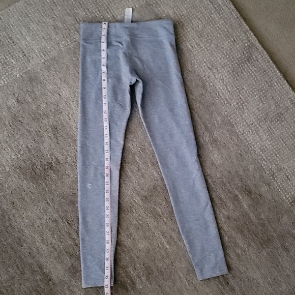 Lululemon's Ivviva - Picture 9 of 10